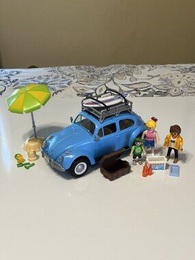 Playmobil Volkswagen Beetle w/ Beach Accessories & Family
